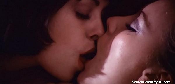  Lina Romay and Martine Stedil Die Marquise von Sade 1976